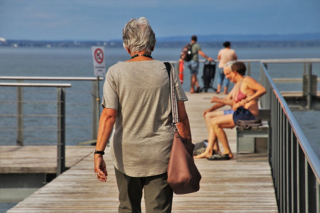 How Can Seniors Use Mindfulness Techniques To Cope With Pain?