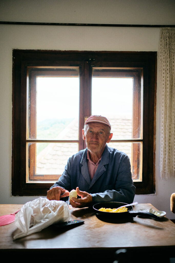 What Are The Benefits Of A Comfortable Sleep Environment For Seniors?